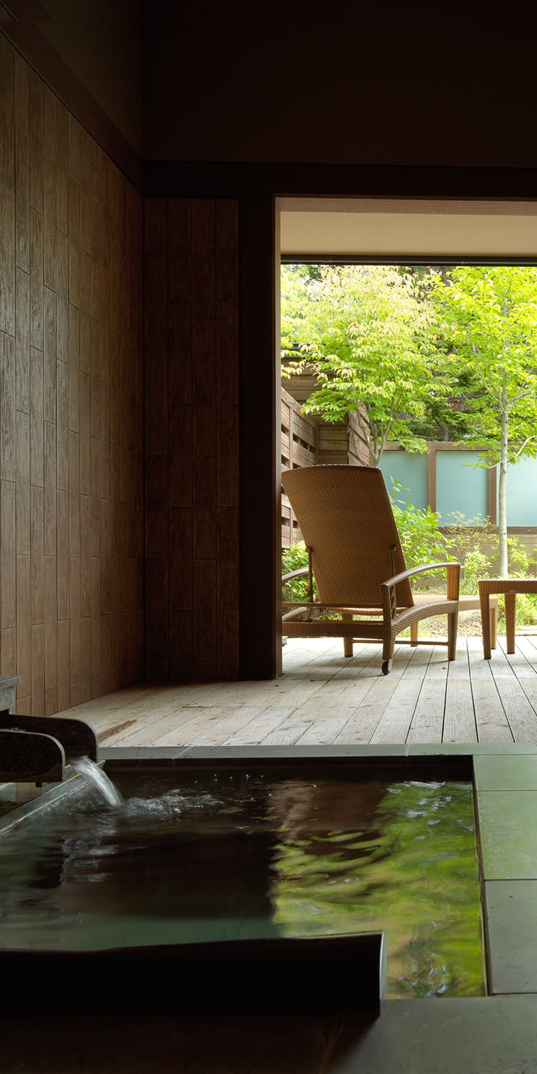 鶴雅グループホテルの露天風呂付き客室